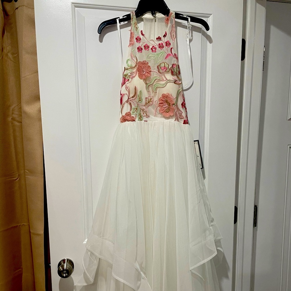 Halter embroidered Dress, white and pink